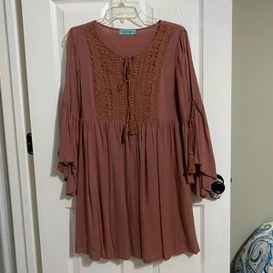 Mocha open-sleeve dress by Chris & Carol, size Med